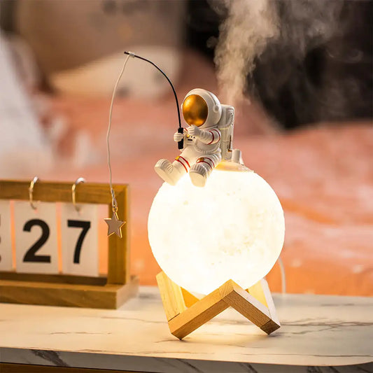 Astronaut Desk Lamp & Humidifier